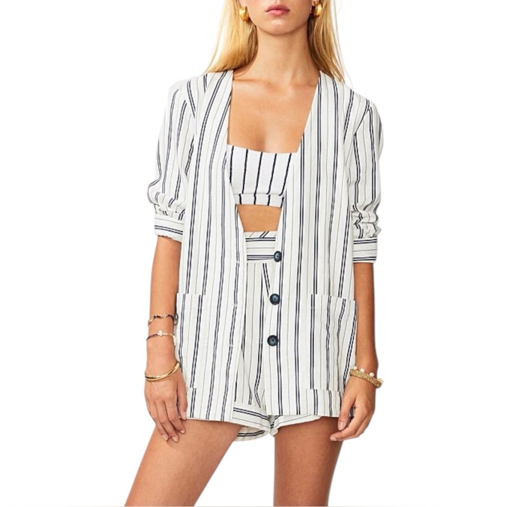 NWT Suboo STRAIGHTY 180 OPEN BACK BLAZER Navy and White Size Medium